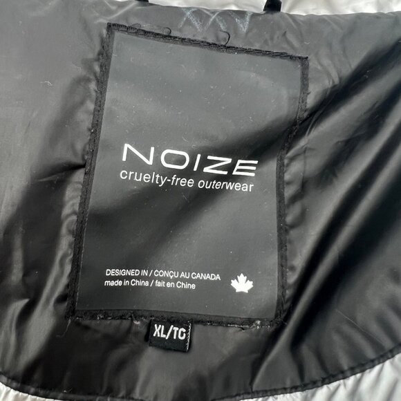 NOIZE Cruelty Free Bianca Puffer Jacket Black Vegan Silver Lined Size XL - Picture 12 of 13